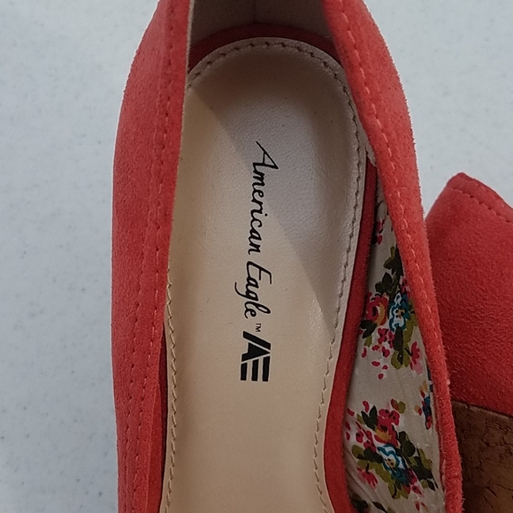 American Eagle Faux Suede Open Toe Cork Wedges, Size 7 - Picture 2 of 5